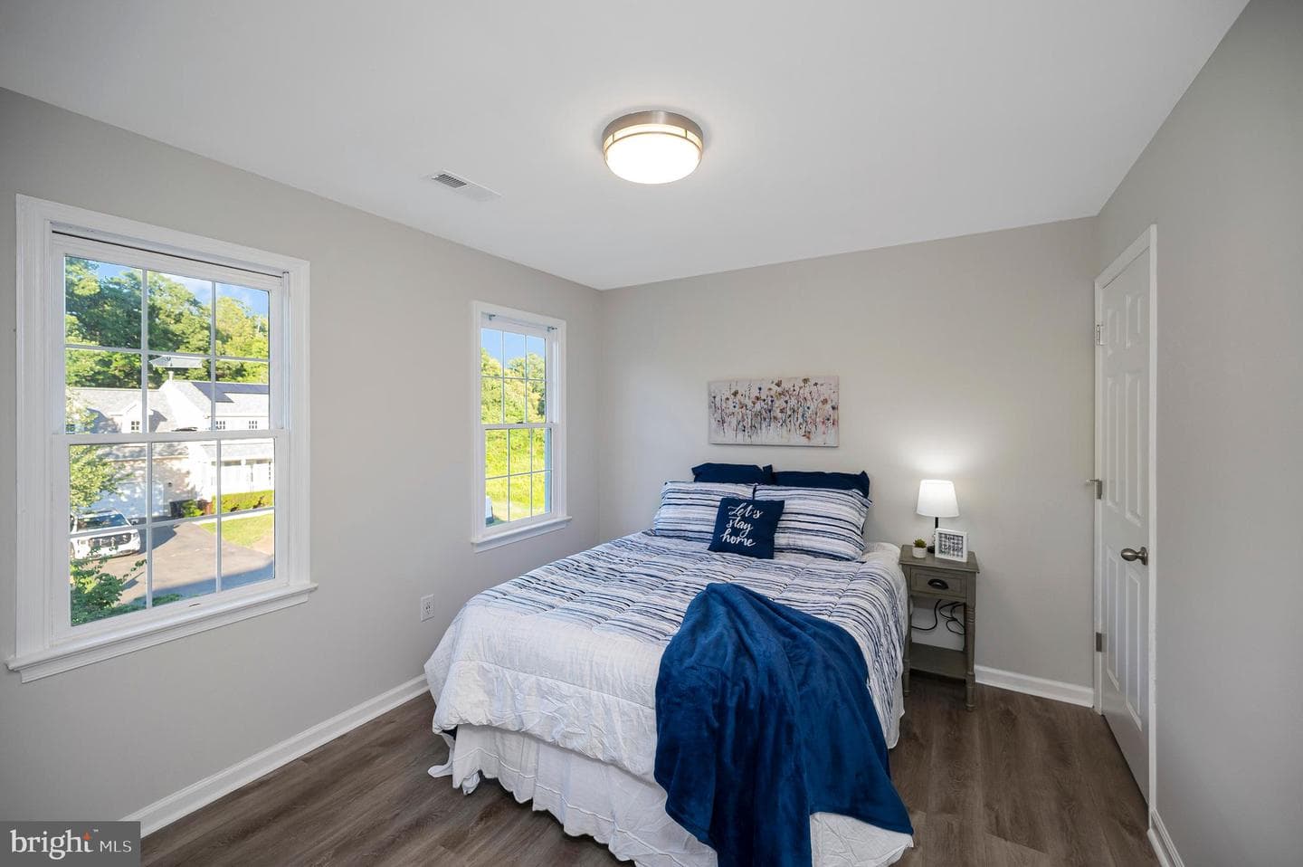 9804 Elm Street photo 59