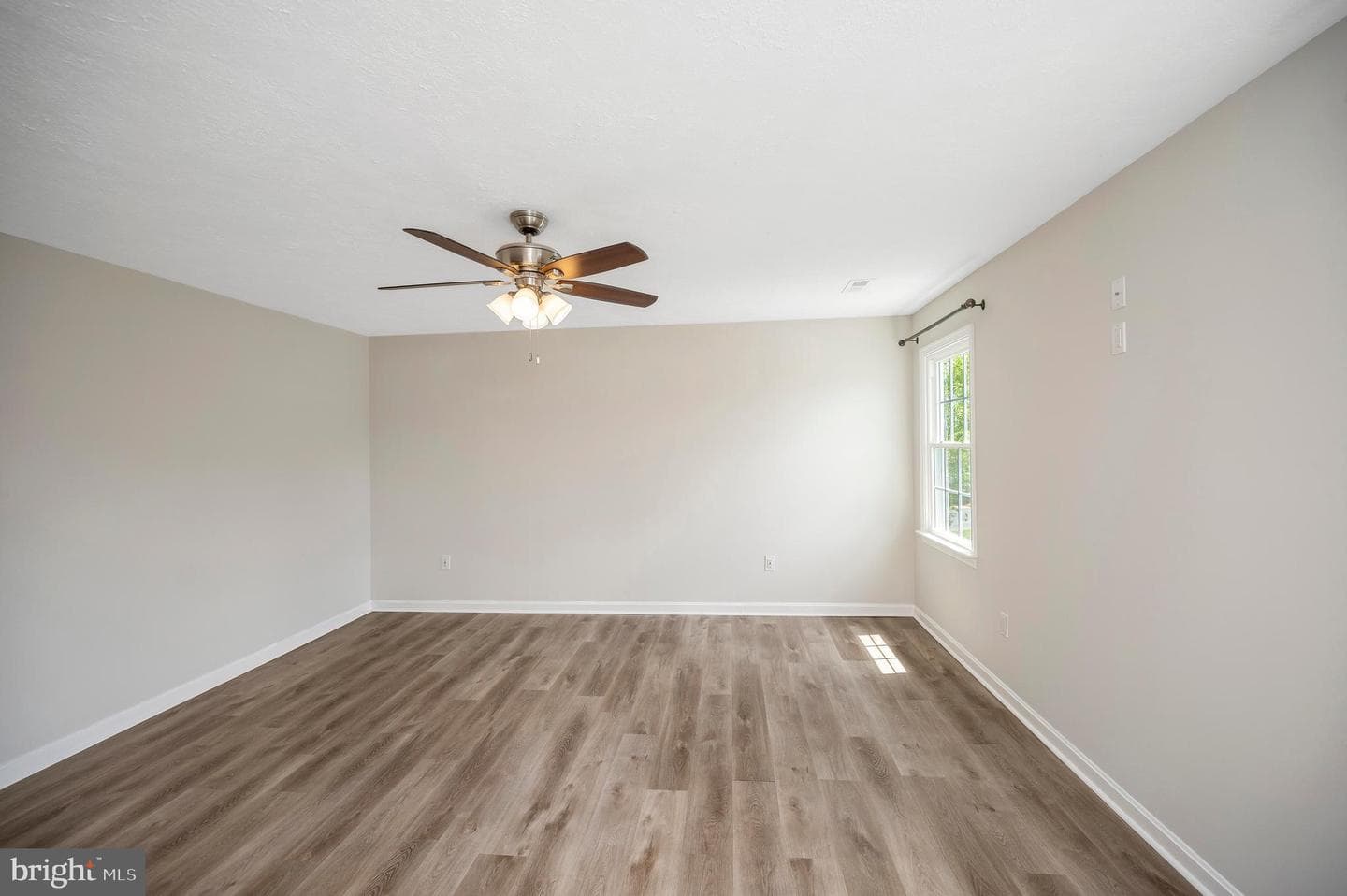 9804 Elm Street photo 67