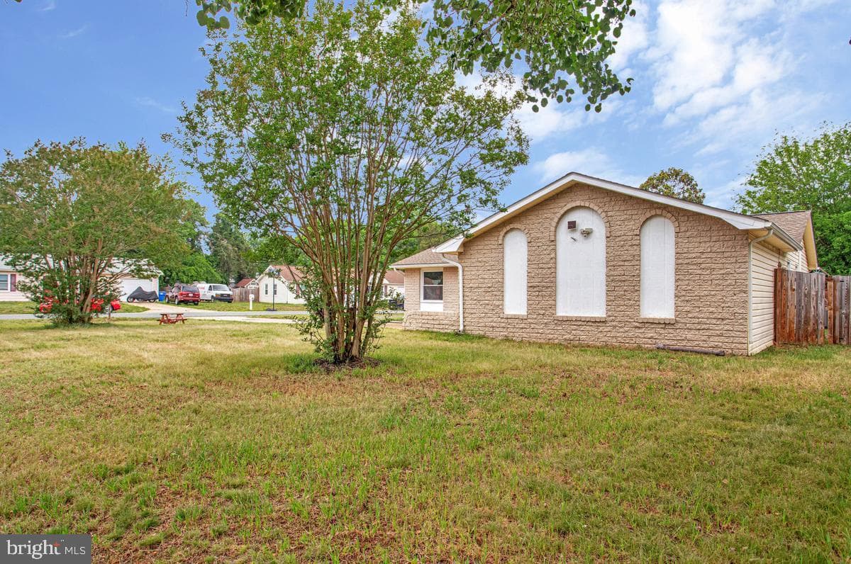 408 S Brooks Drive photo 25