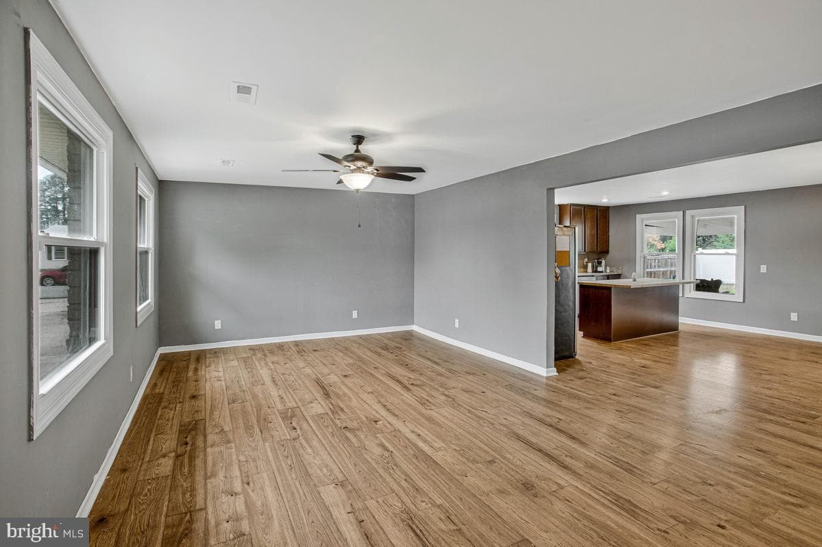 408 S Brooks Drive photo 9