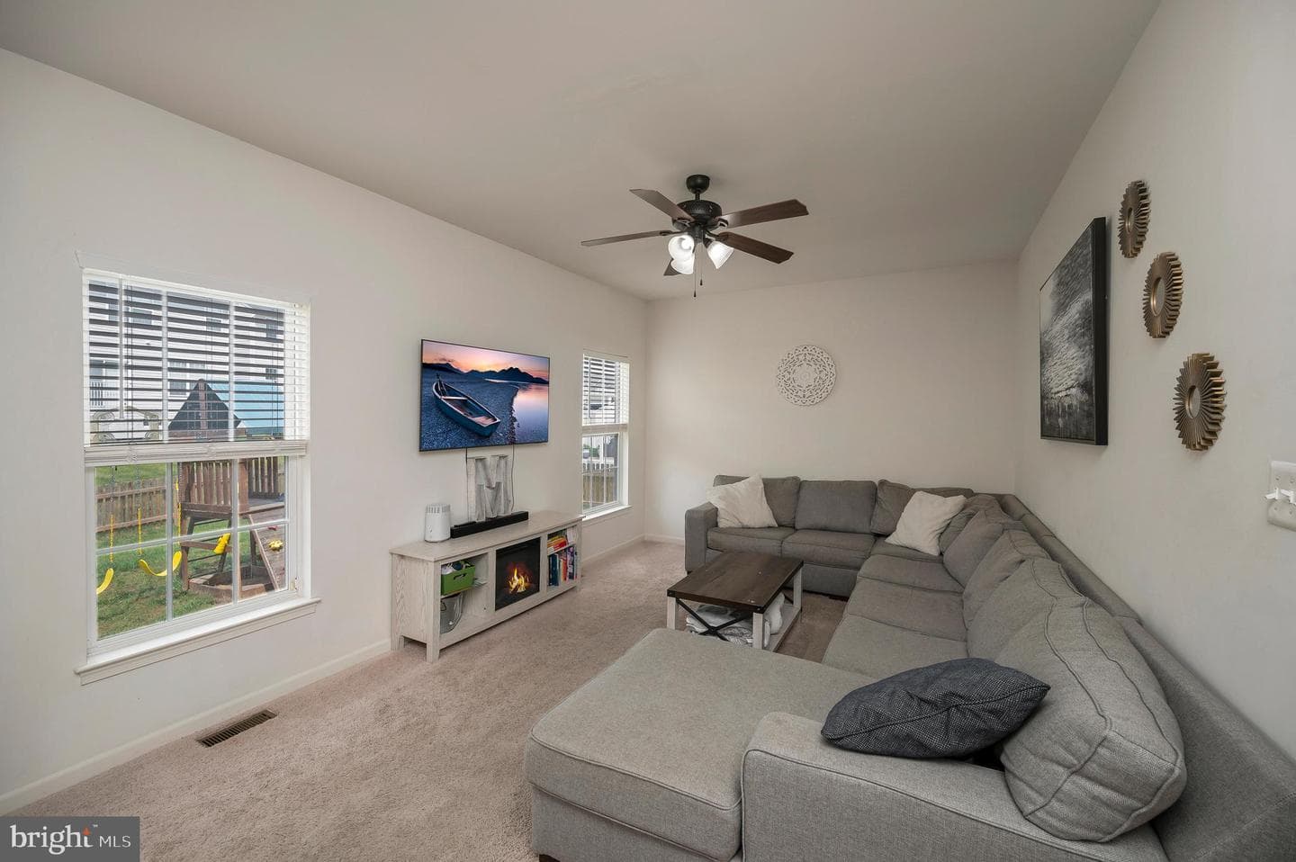 9202 Maple Valley Dr photo 5