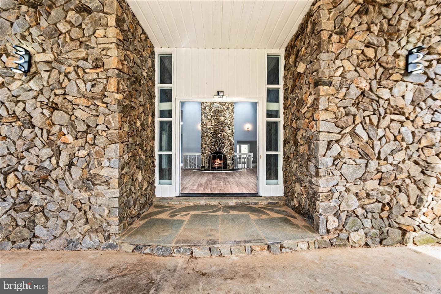 7621 River Road photo 10
