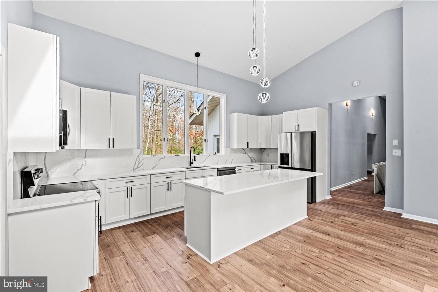 7621 River Road photo 12
