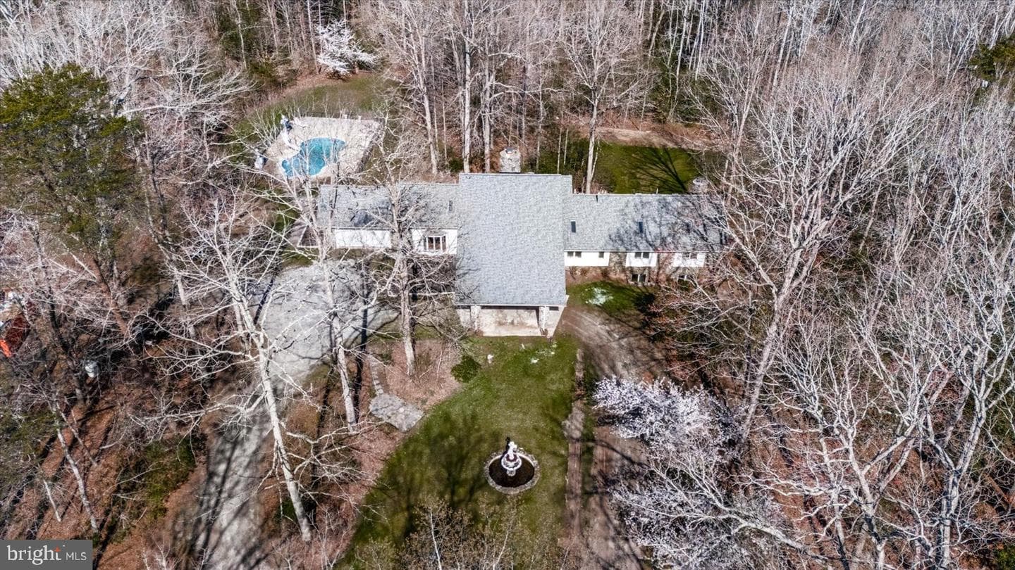 7621 River Road photo 7
