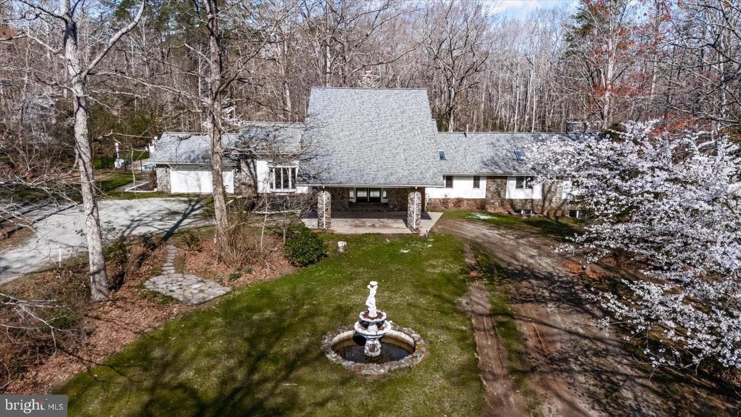 7621 River Road photo 90