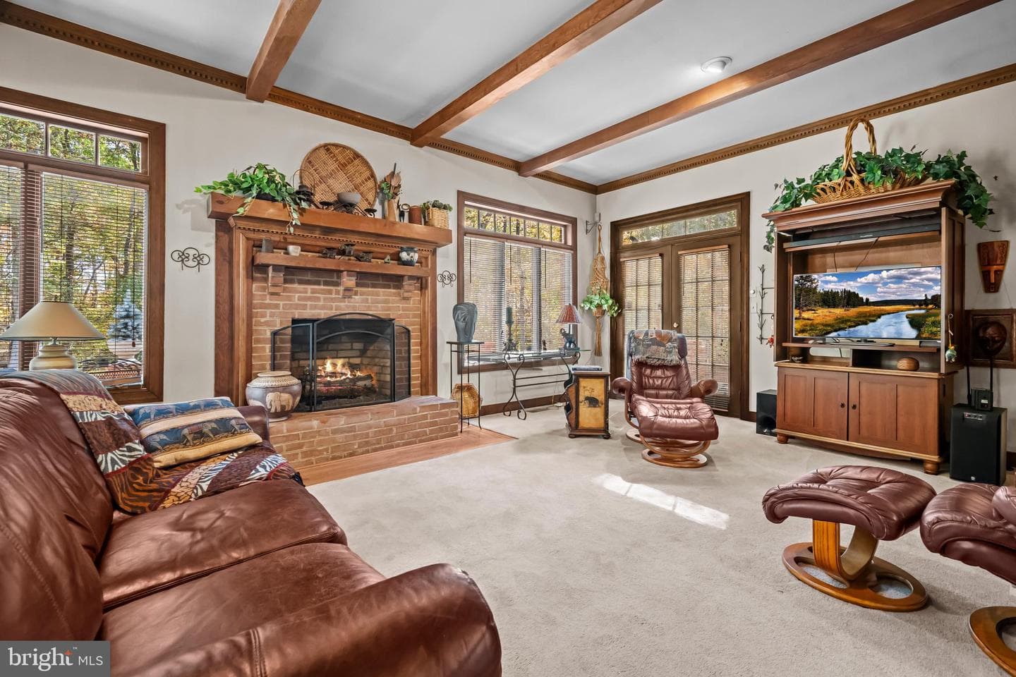 32 Carriage Hill Lane photo 3
