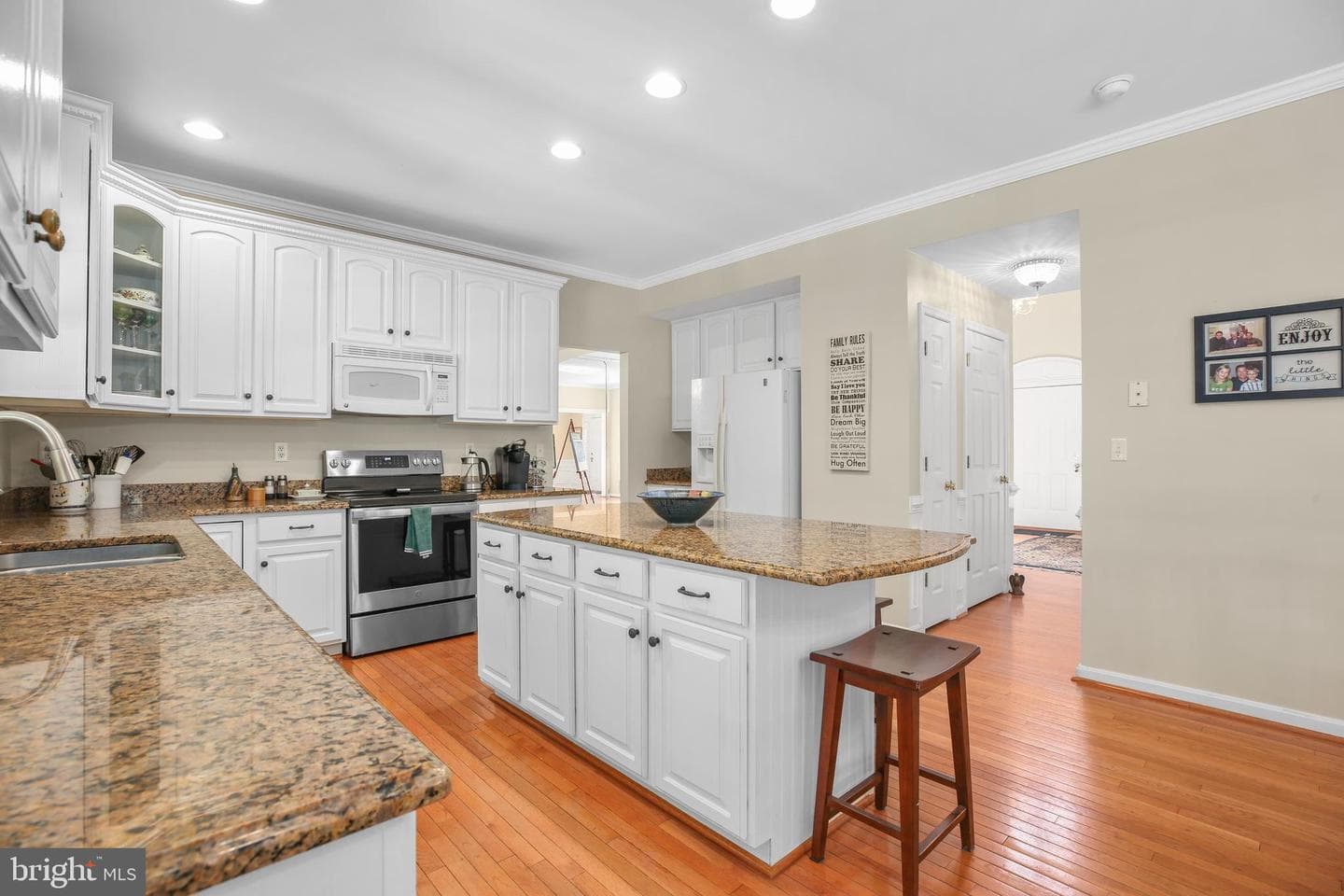 9914 Ashmeade Court photo 15