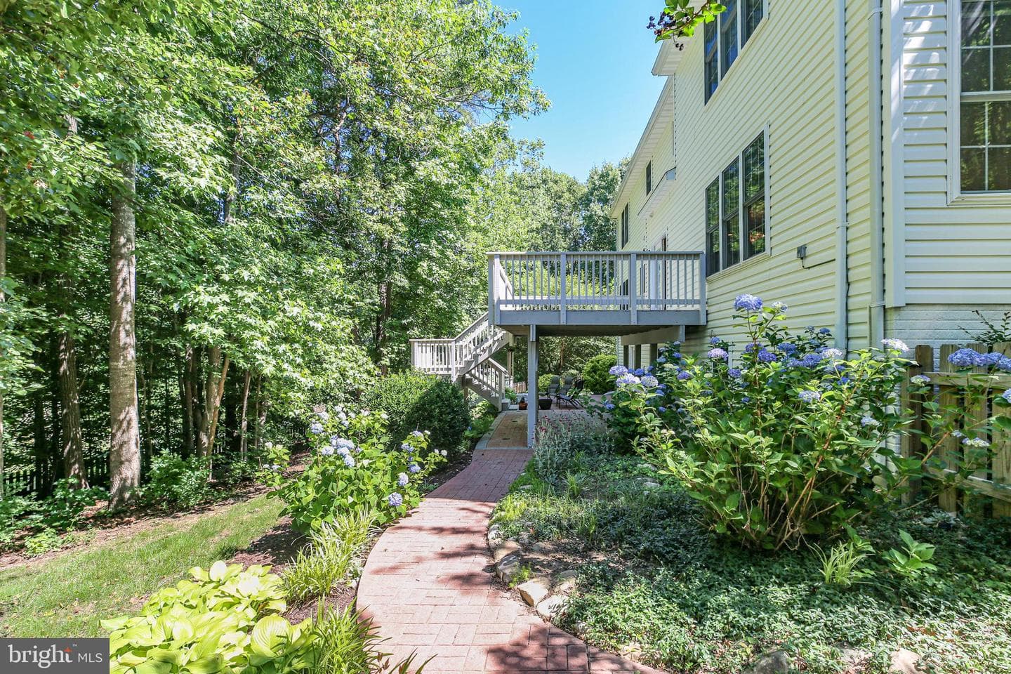 9914 Ashmeade Court photo 55
