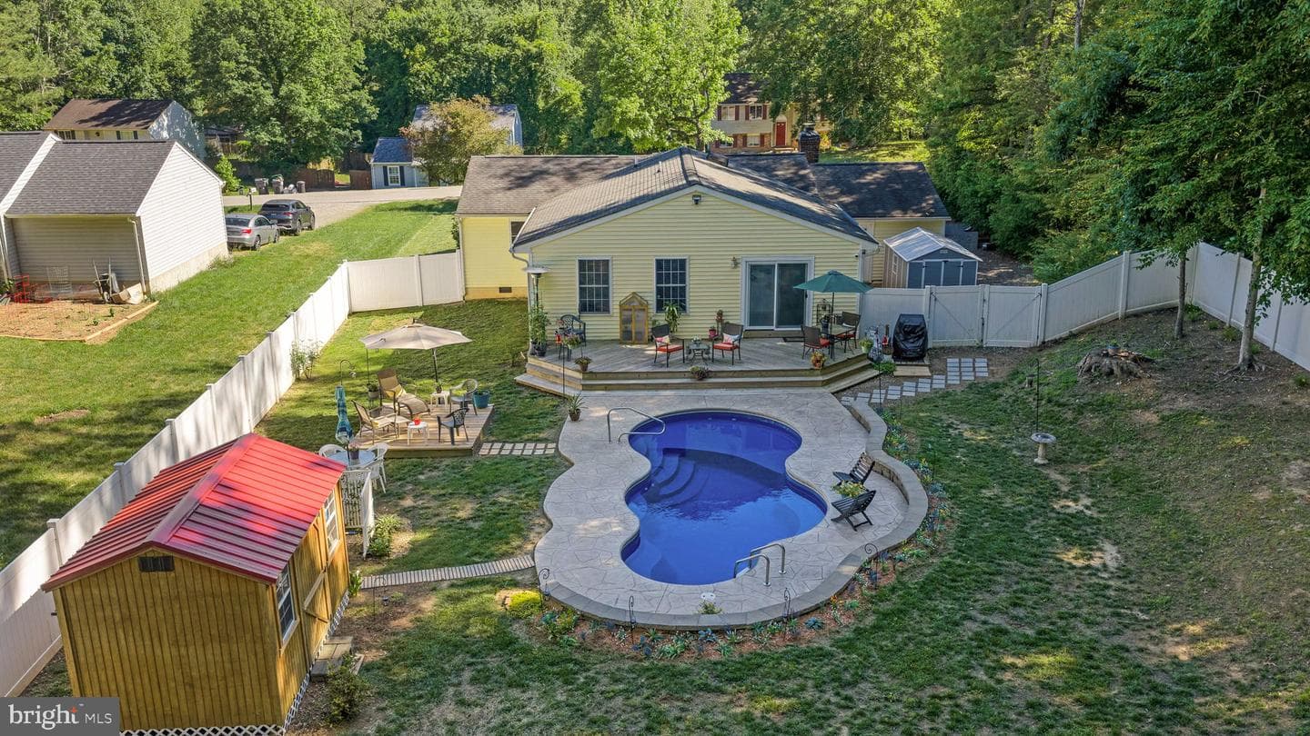 6811 Plantation Forest Drive photo 4