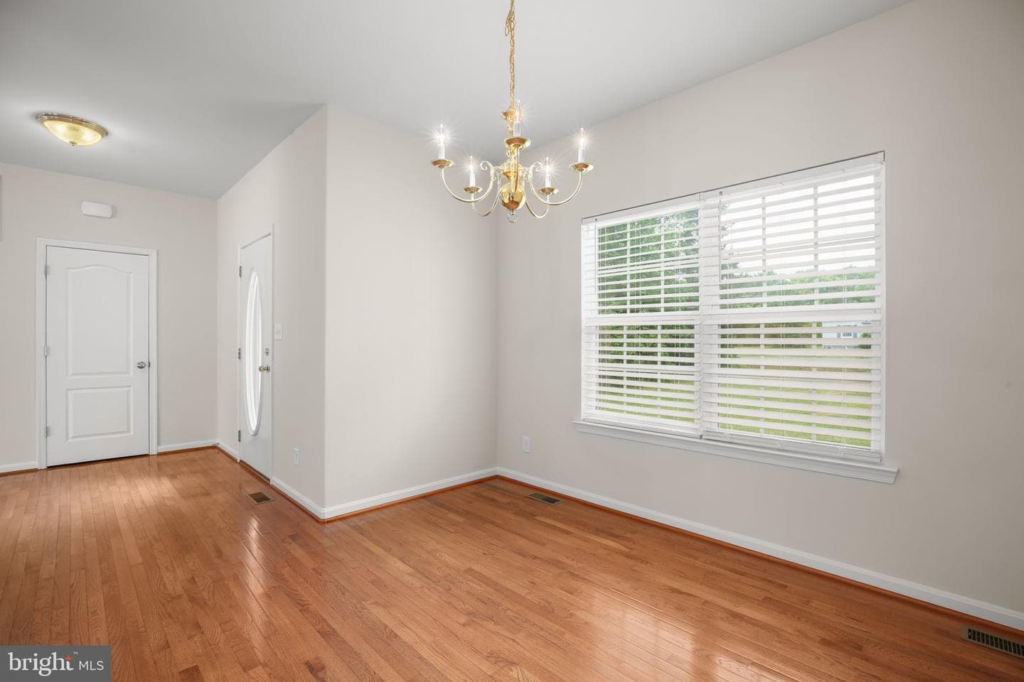 10509 Woodland Drive photo 11