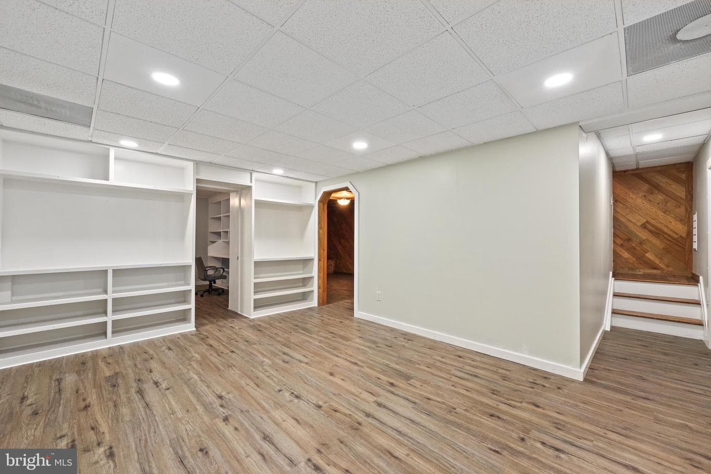 10205 Helena Terrace photo 24
