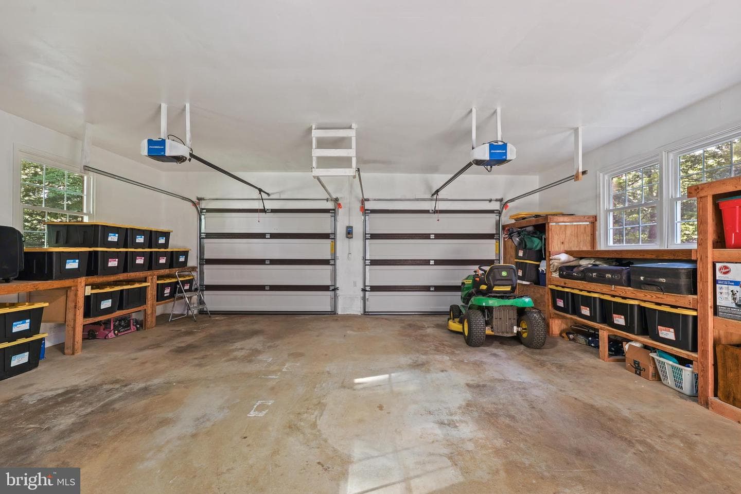 10205 Helena Terrace photo 38