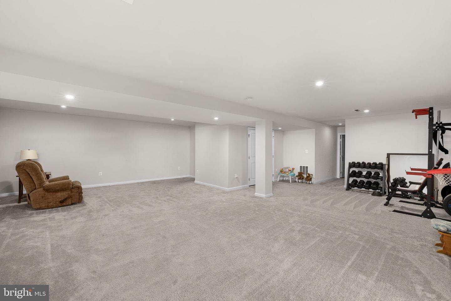 8402 Chiswell Court photo 29