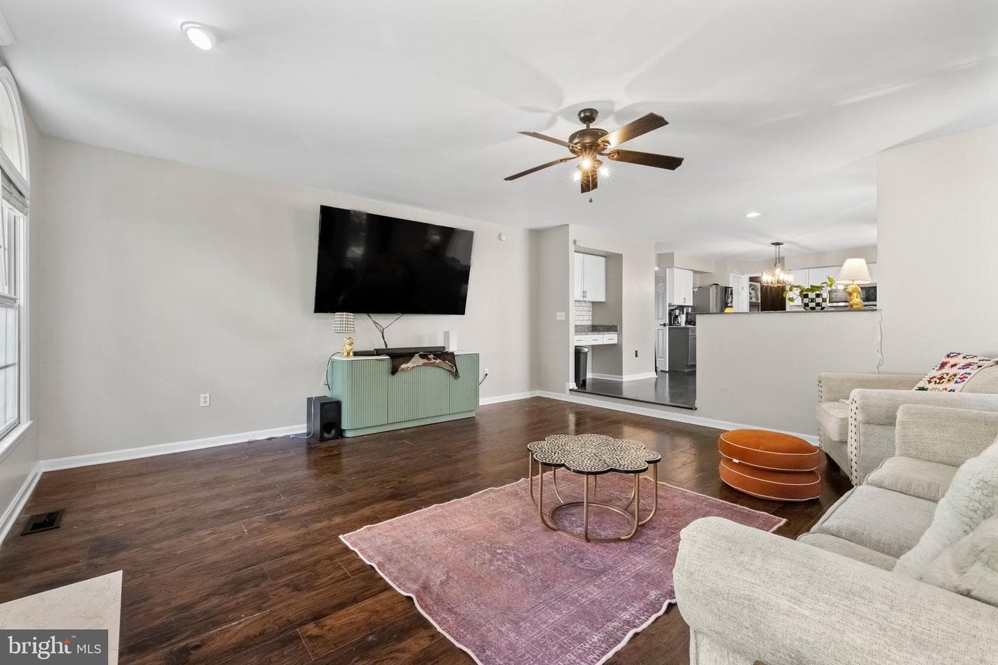 4811 Harvest Glen Court photo 9