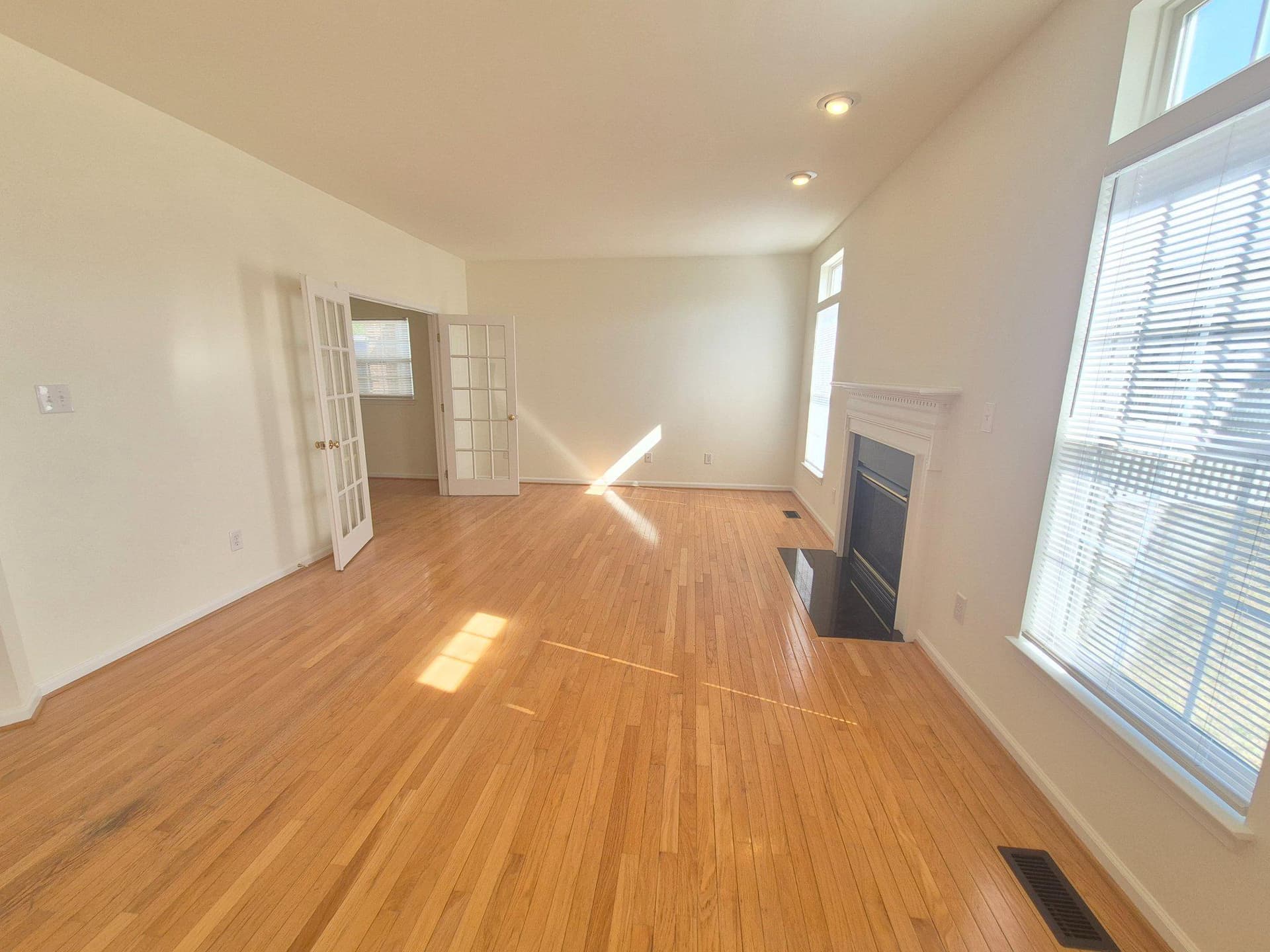 5207 Linden Drive photo 9