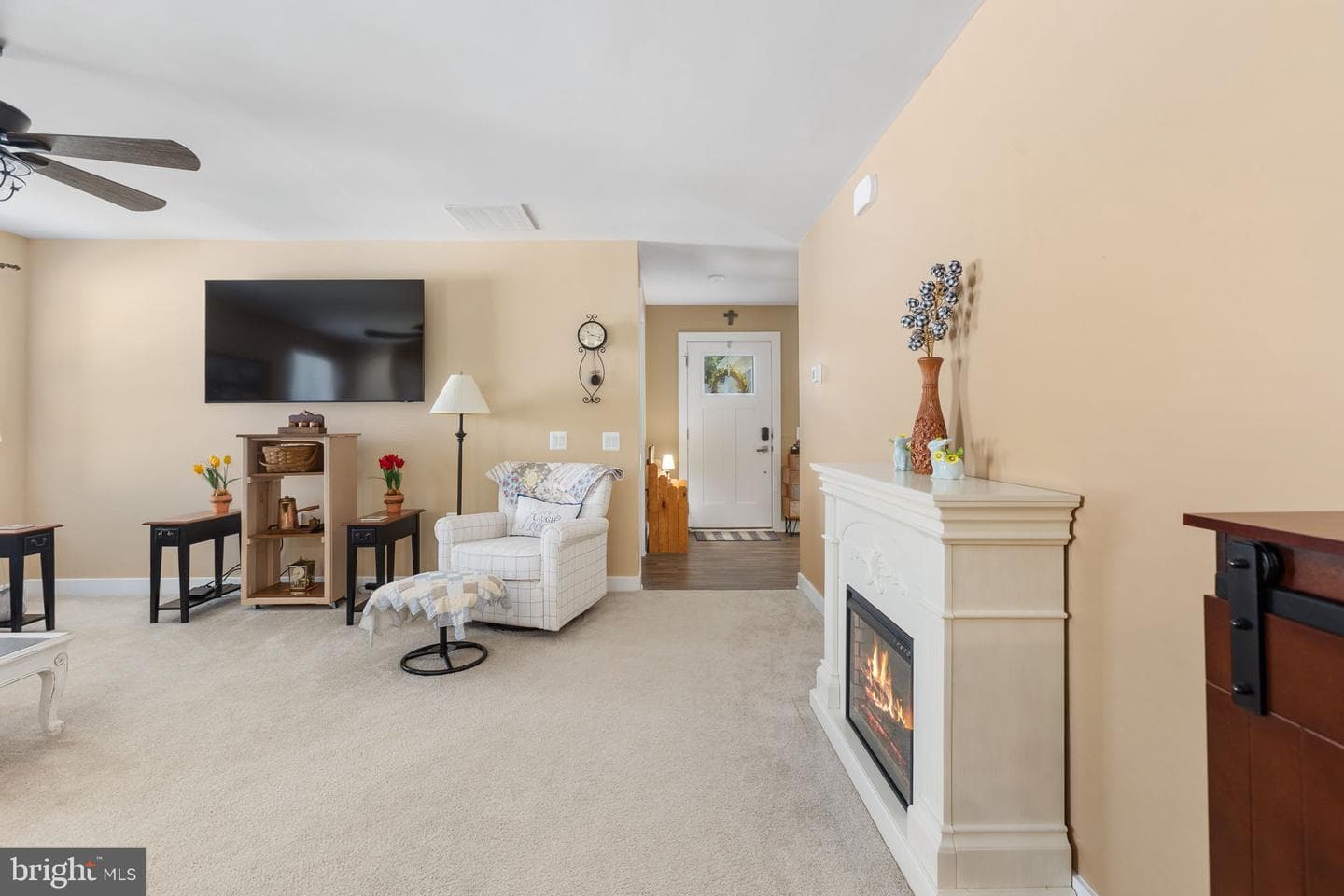 7412 Brentford Terrace photo 11
