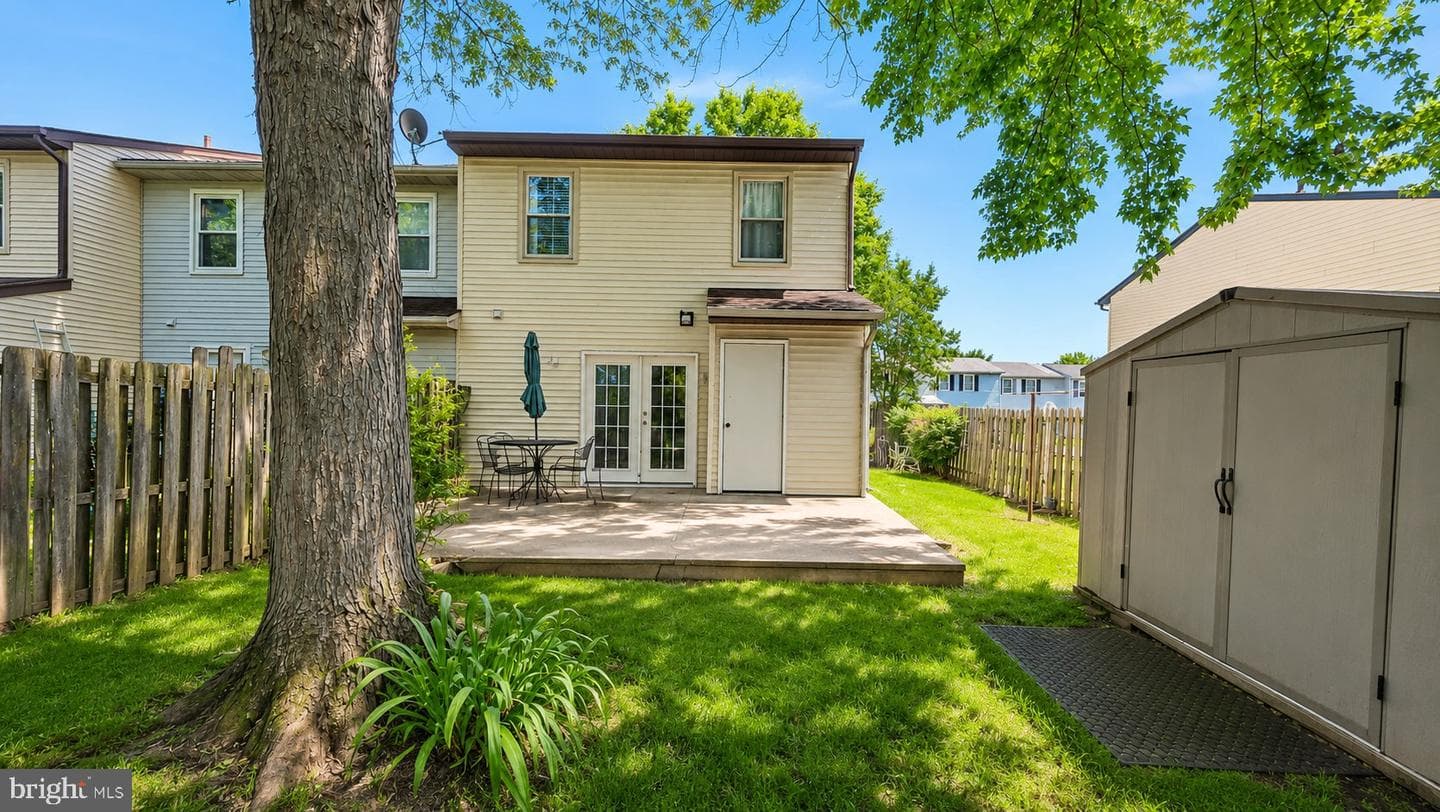 5215 Daffodil Drive photo 3