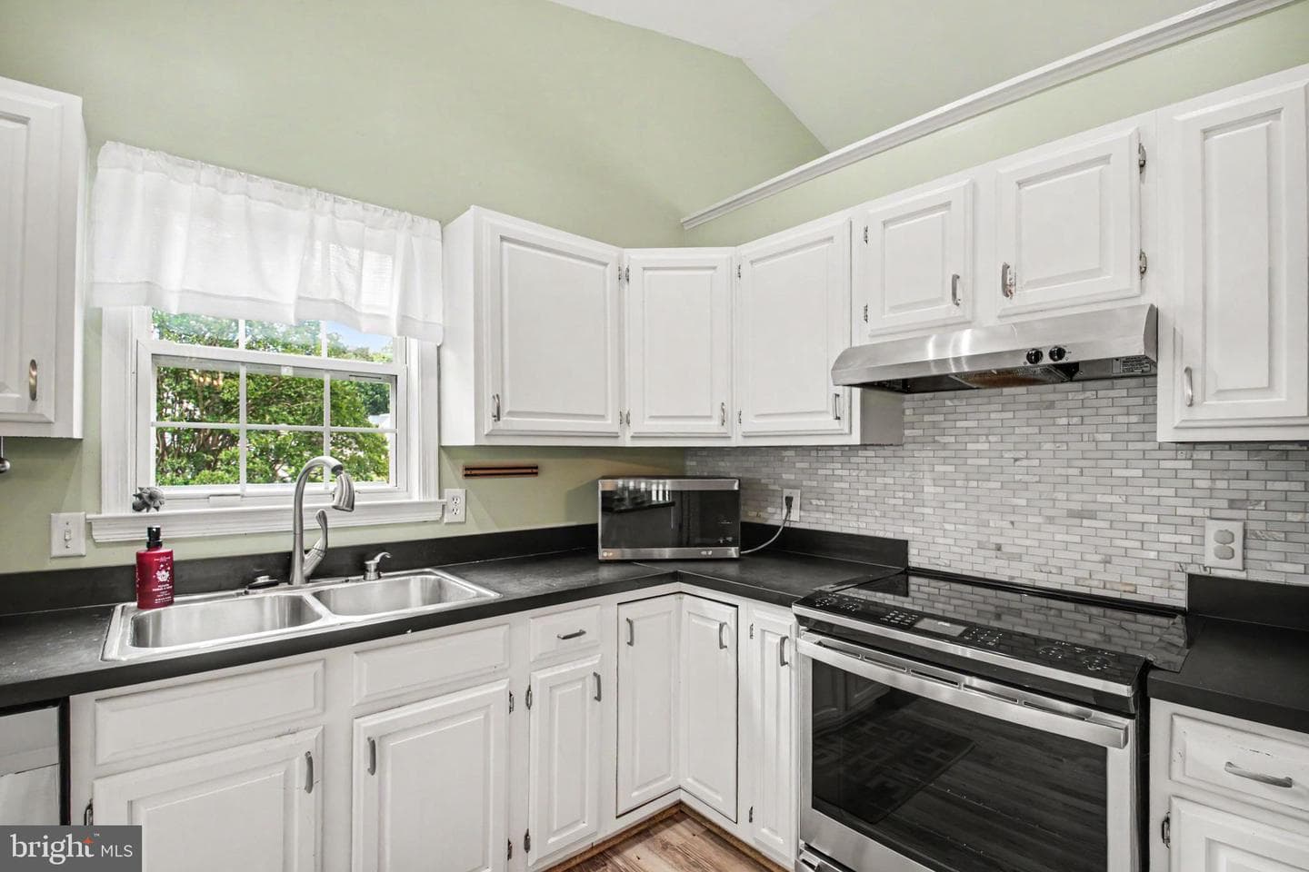 11700 Woodland View Drive photo 13