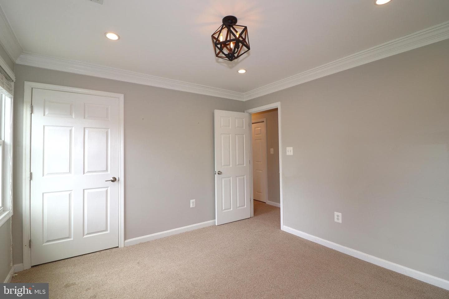 5820 Glen Eagles Drive photo 49