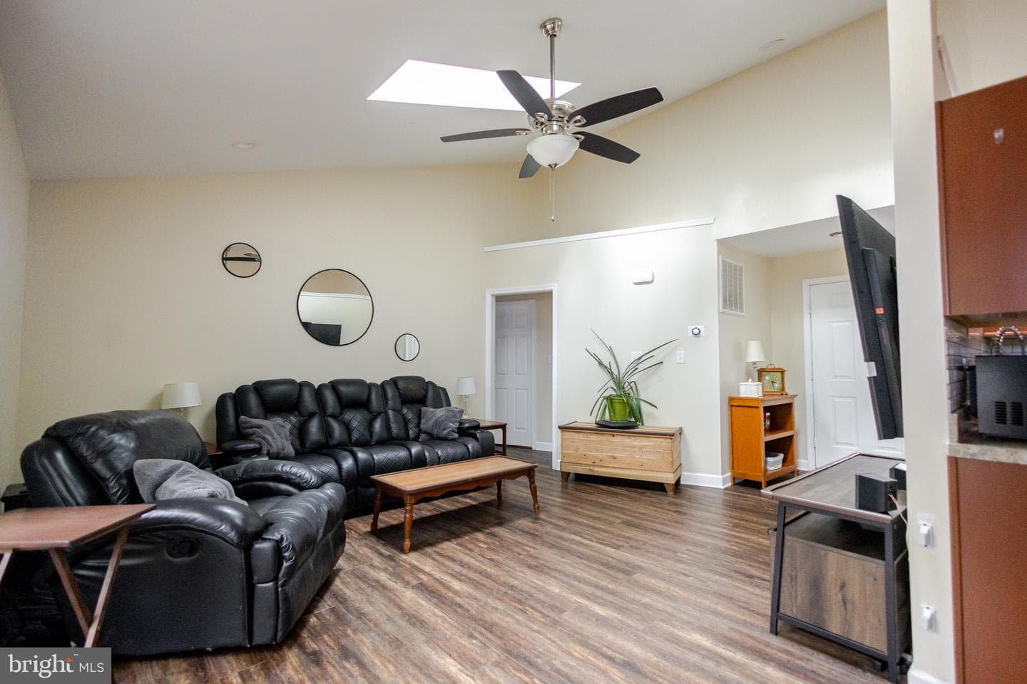 6300 Taverneer Lane photo 21