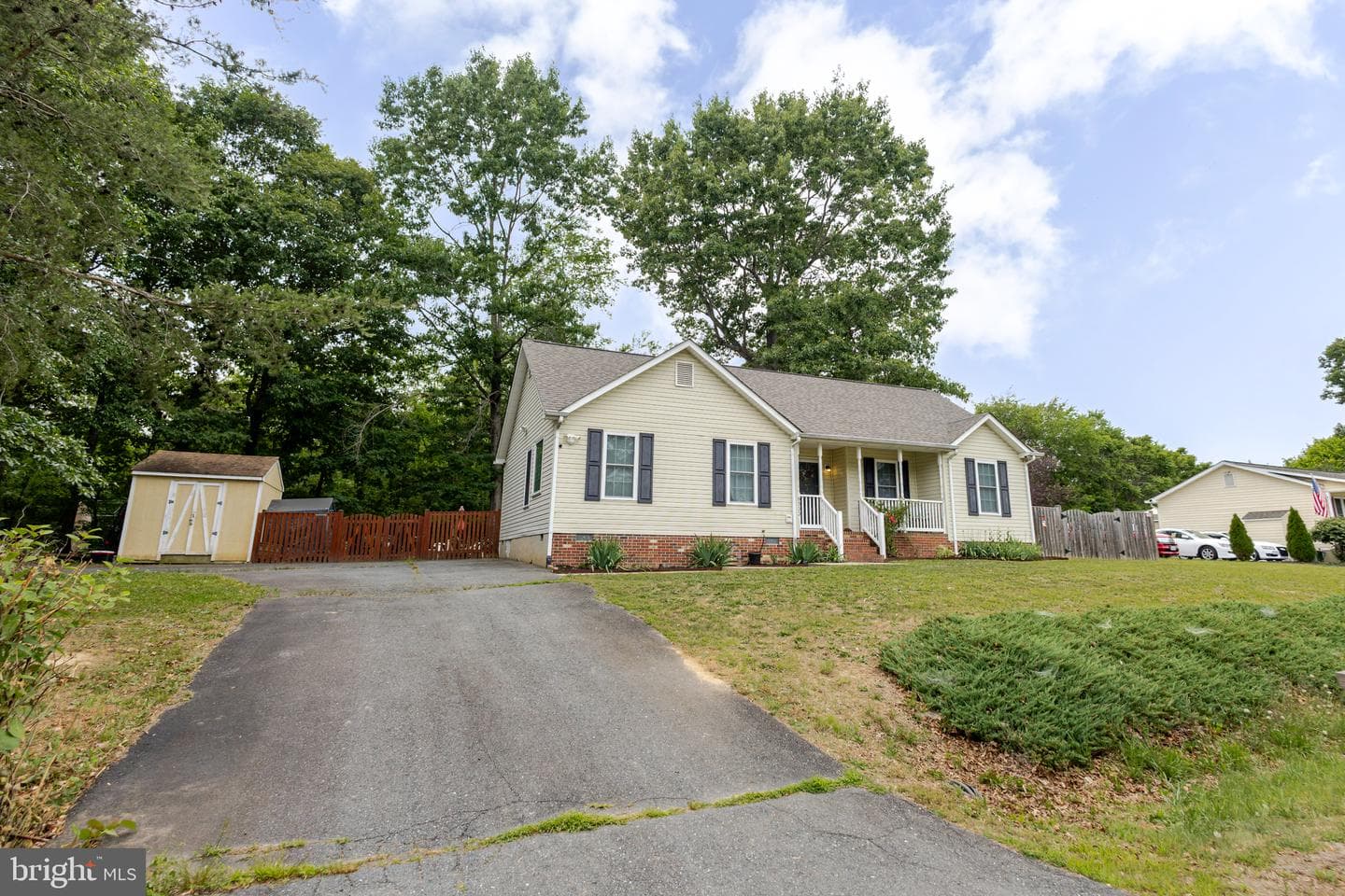 6300 Taverneer Lane photo 7