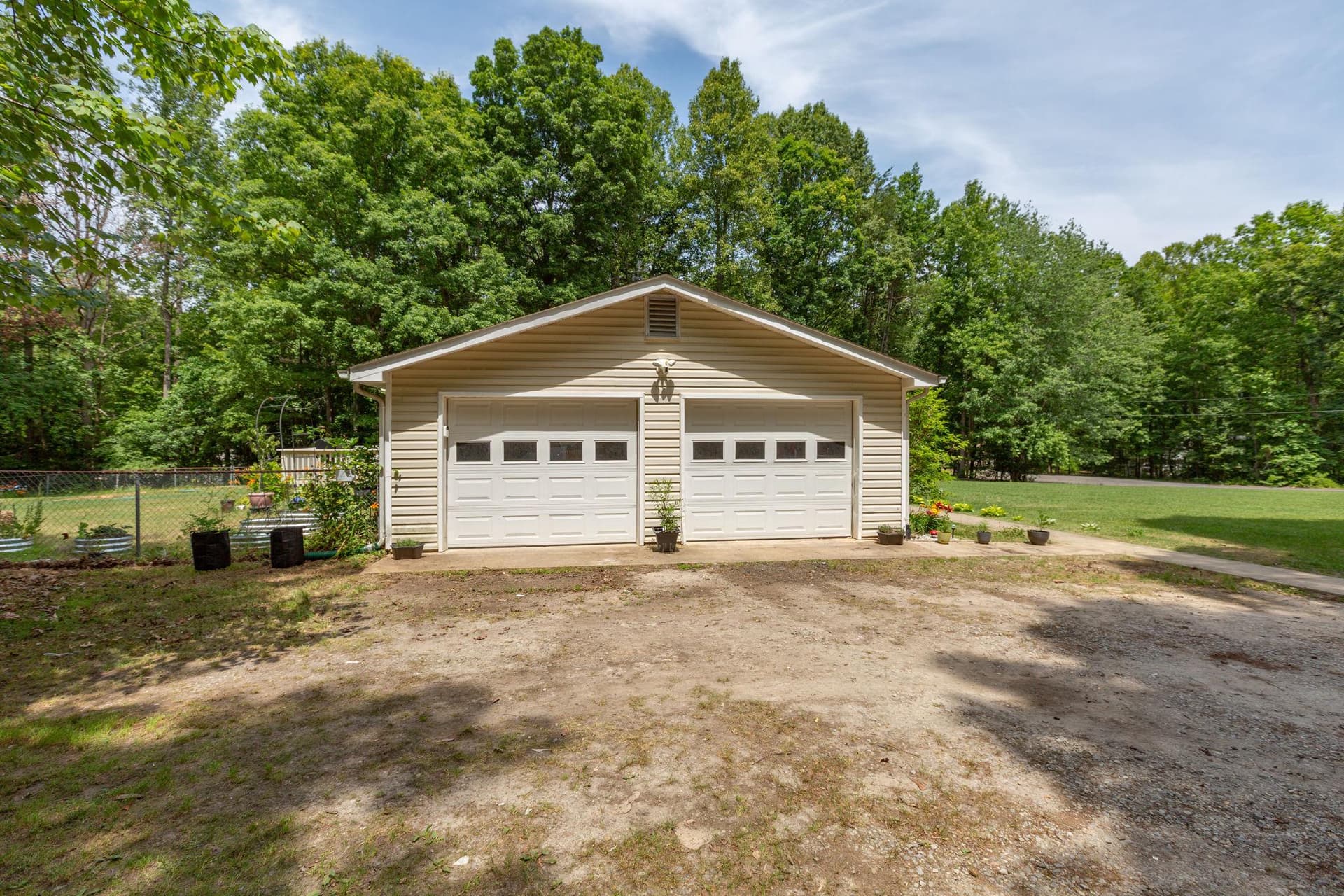 10910 Kirtley Lane photo 4