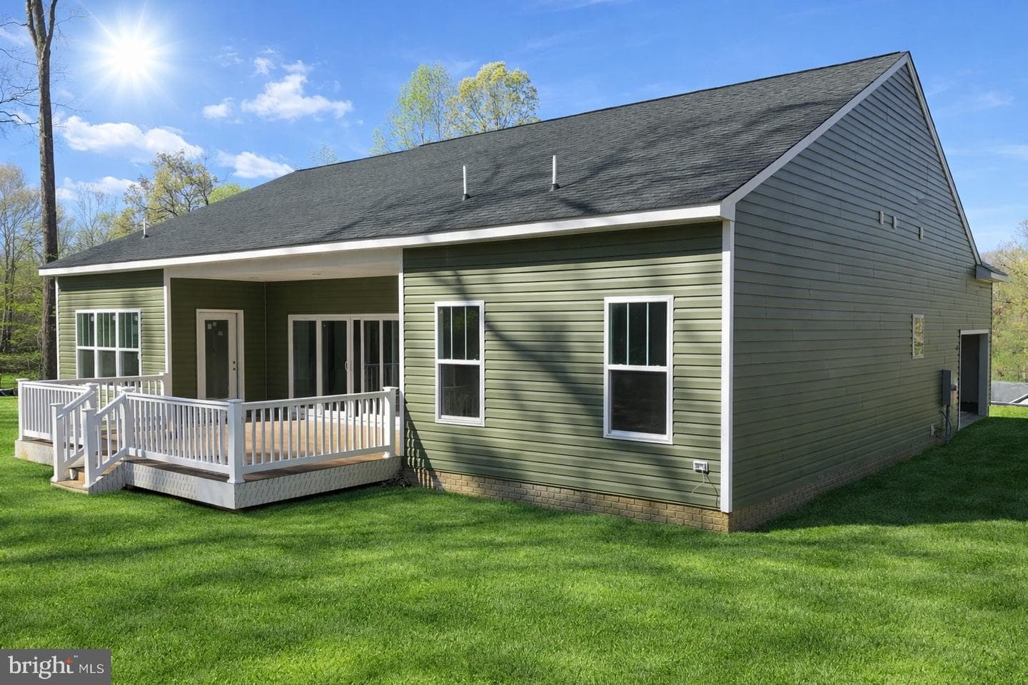 5304 Wyndemere Circle photo 3