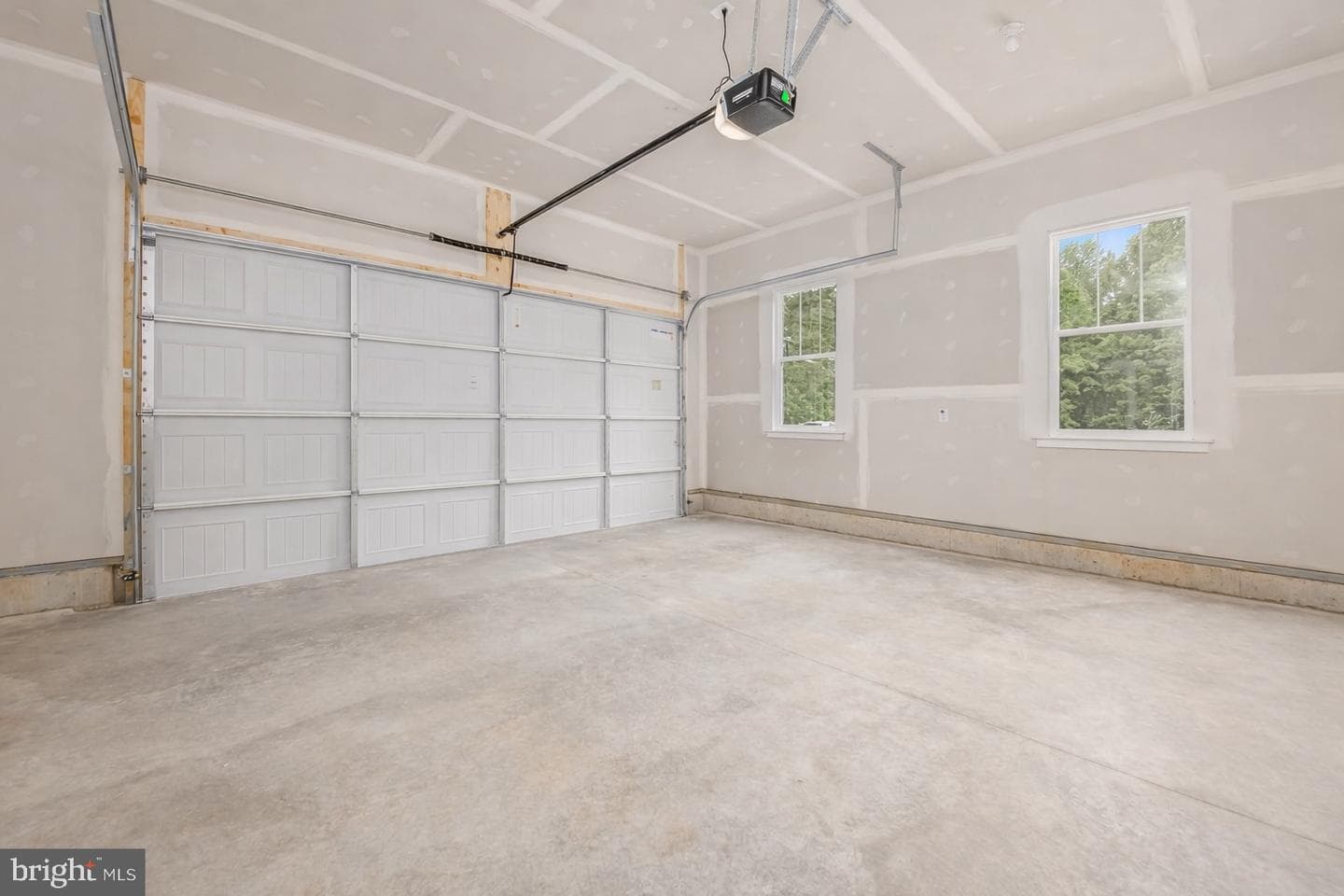 5304 Wyndemere Circle photo 41