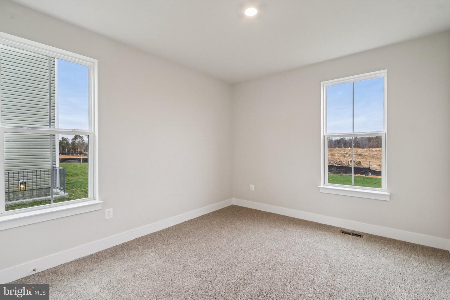 11509 Chalmers Lane photo 19