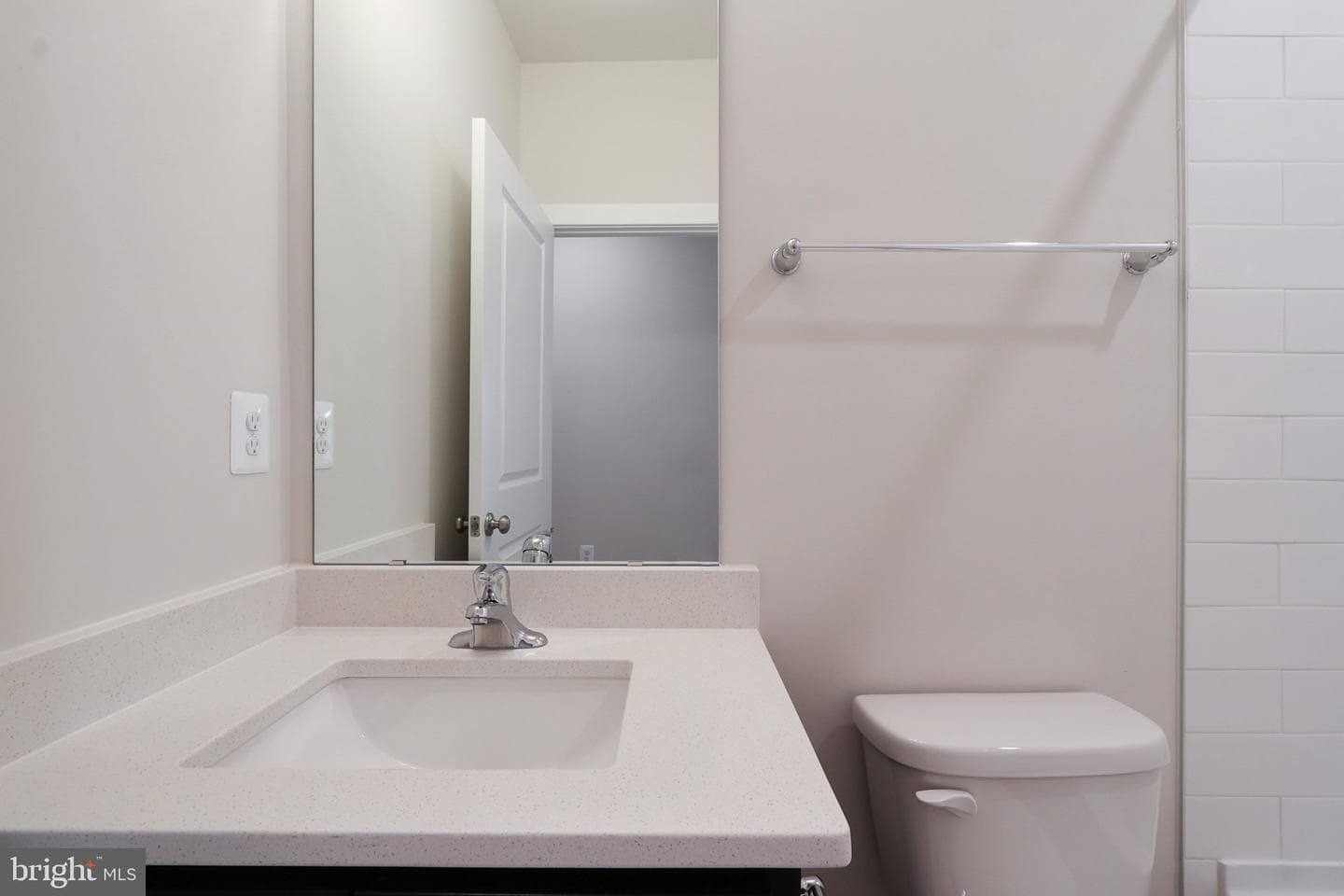 11509 Chalmers Lane photo 22