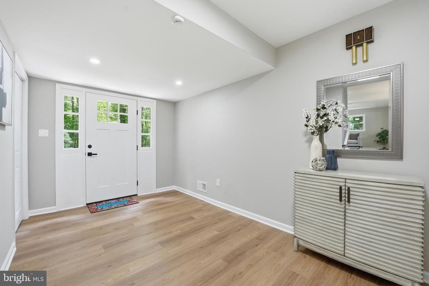 7607 Nyland Road photo 3