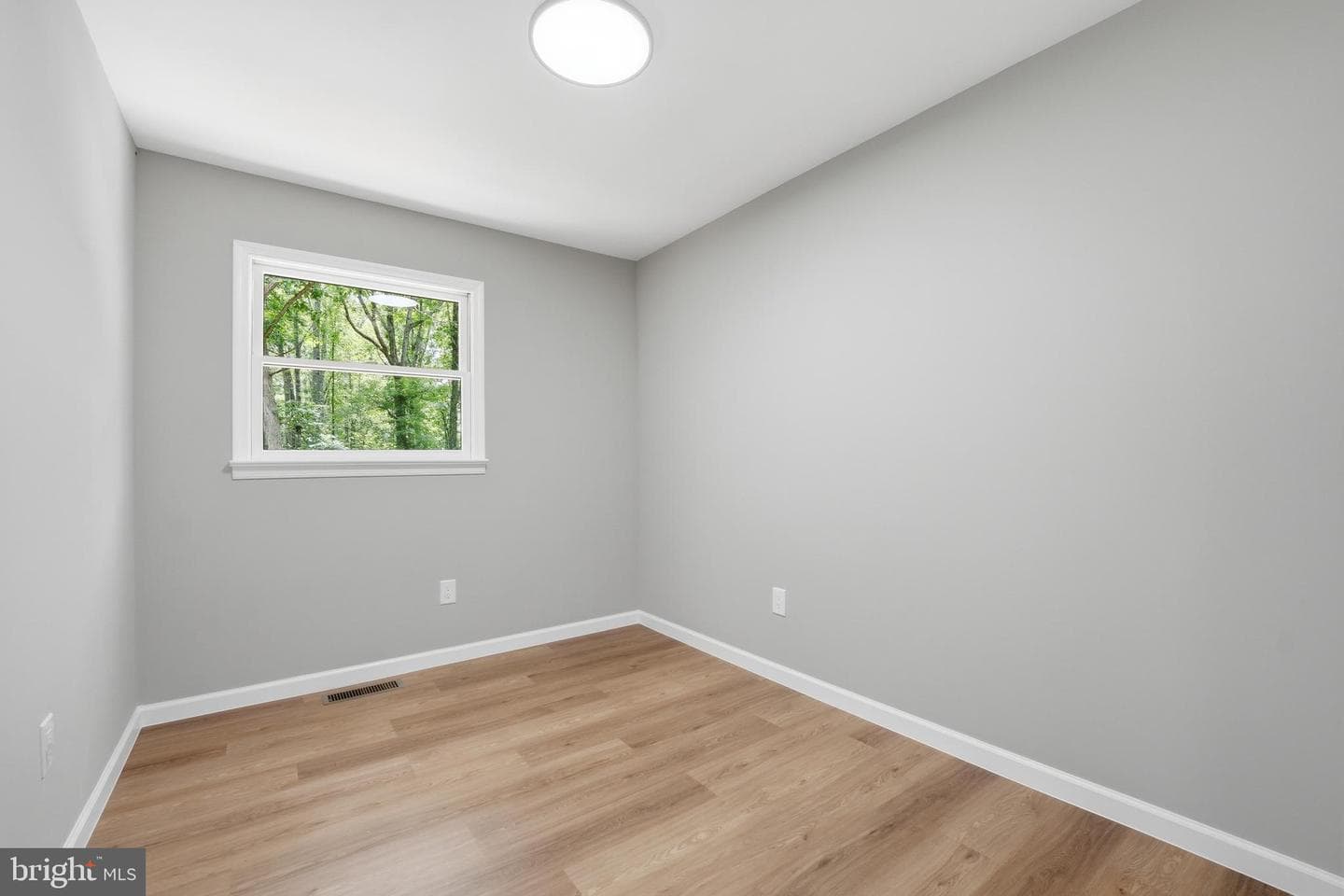 7607 Nyland Road photo 39