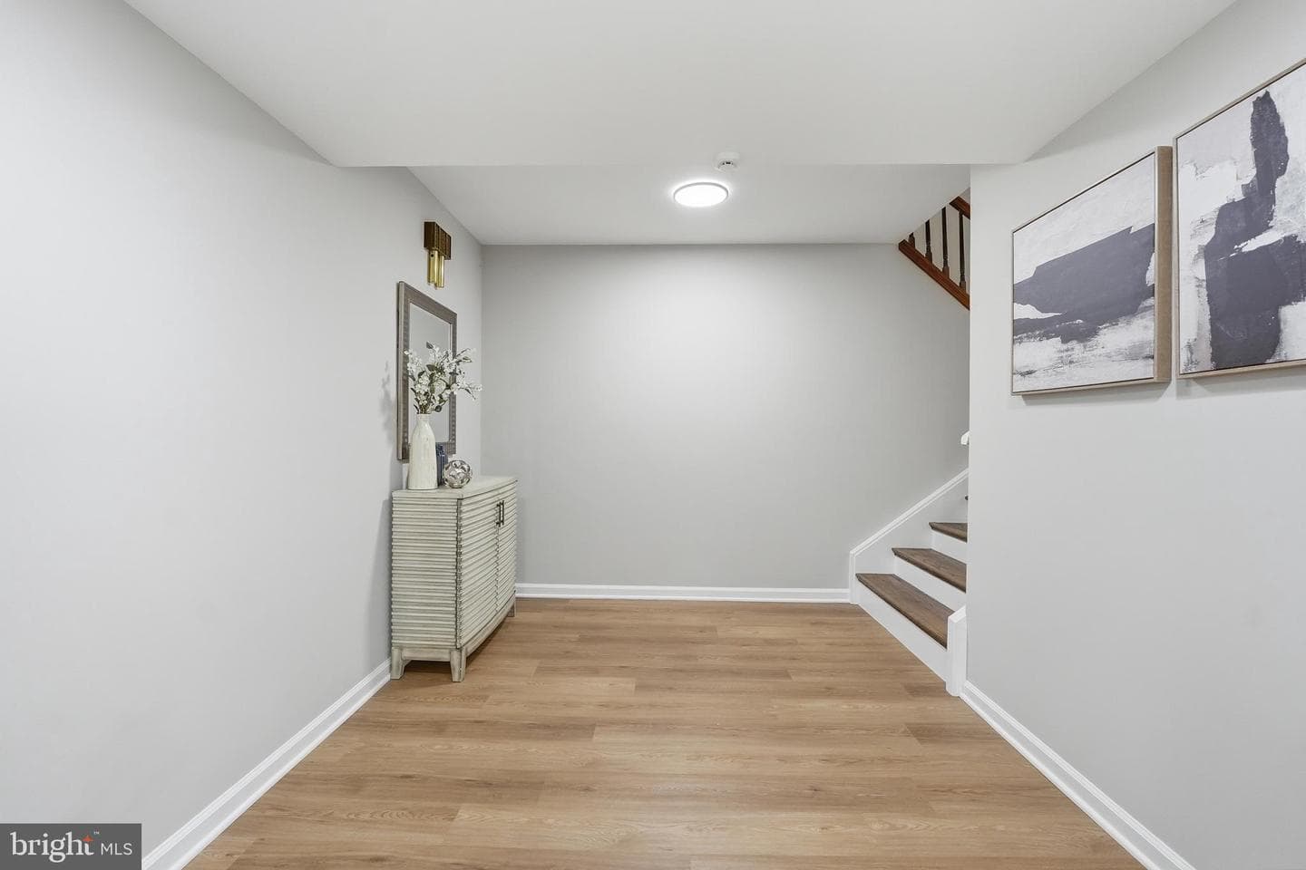 7607 Nyland Road photo 4