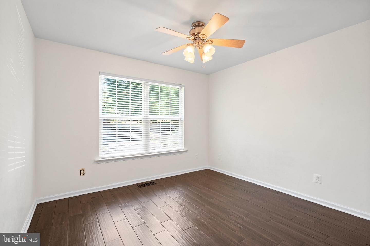 12816 Garrison Lane photo 20