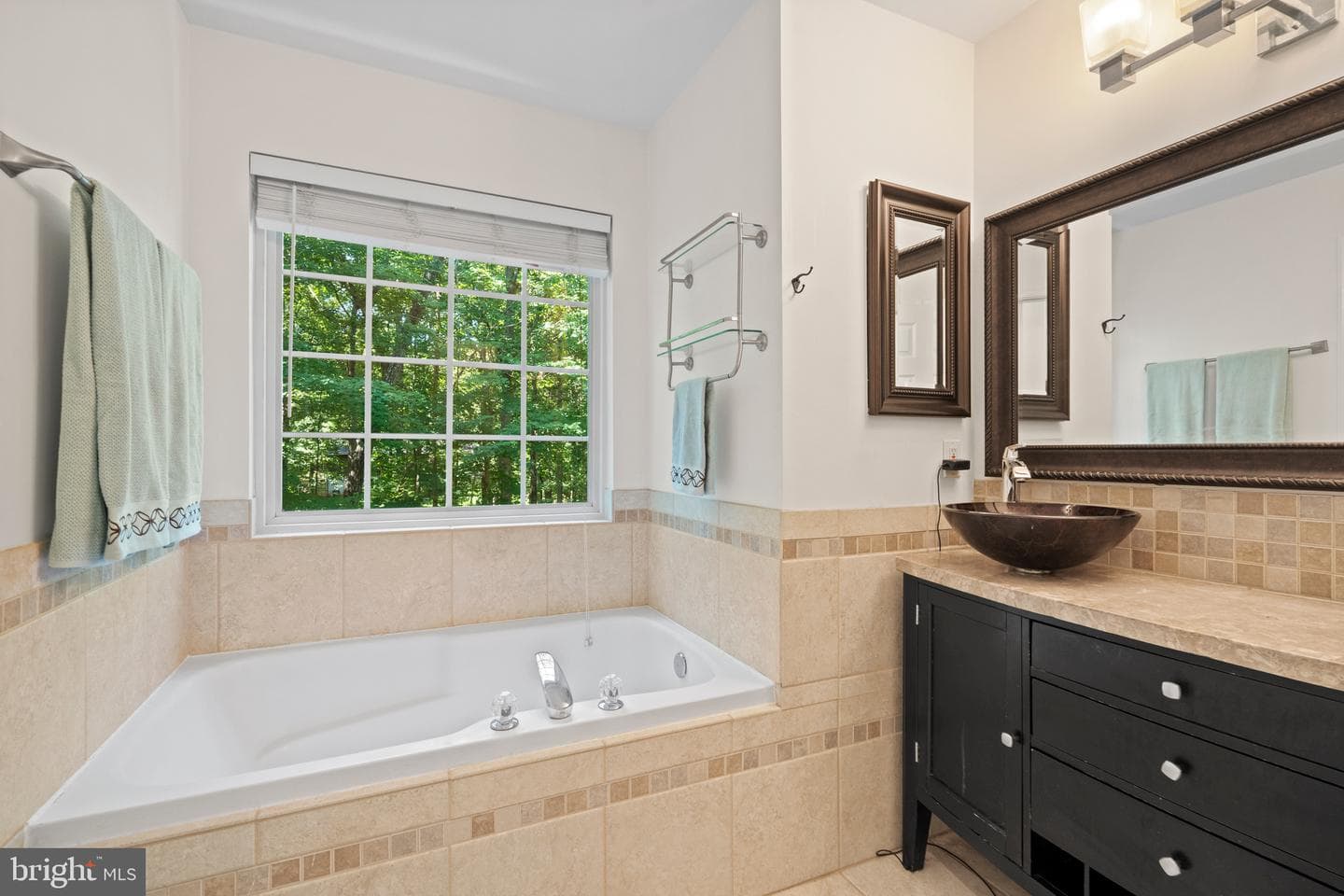 12816 Garrison Lane photo 25