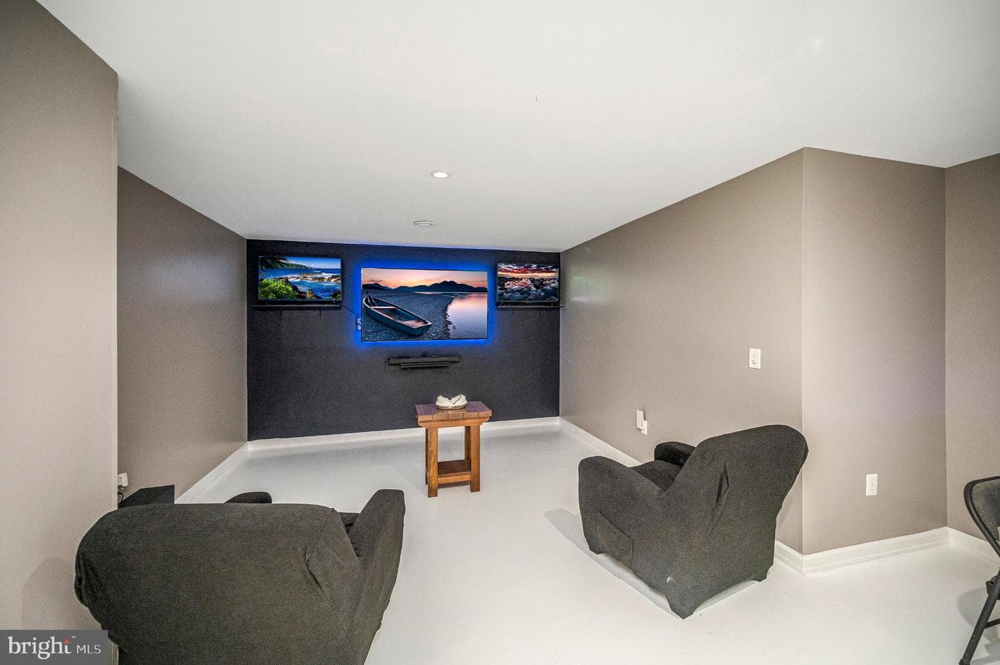 2814 Angela Court photo 10