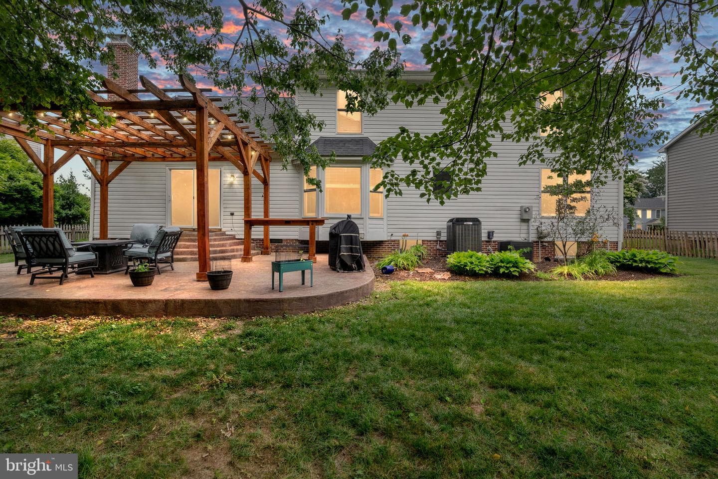 6313 Sweetbriar Drive photo 3