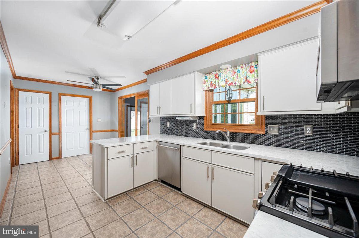 10624 Heather Greens Circle photo 29