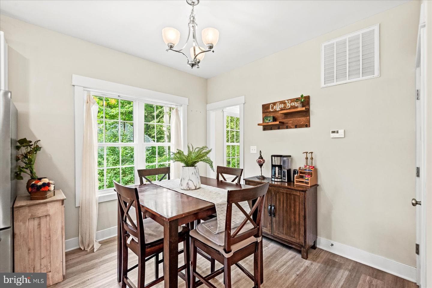 1504 Candlewood Street photo 16
