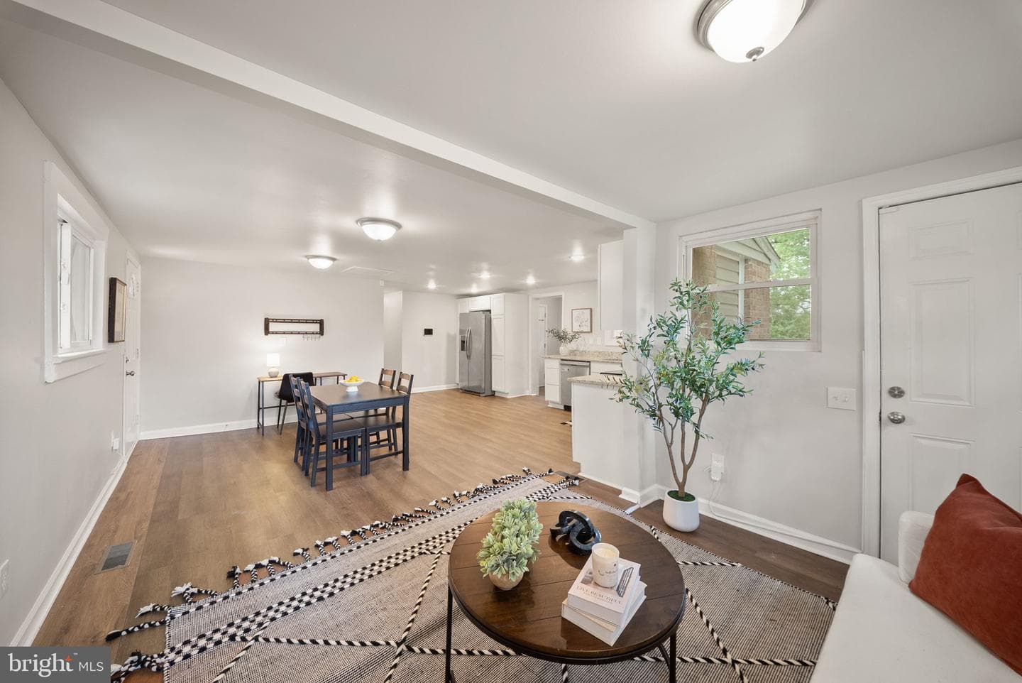 123 Southgate Avenue photo 5