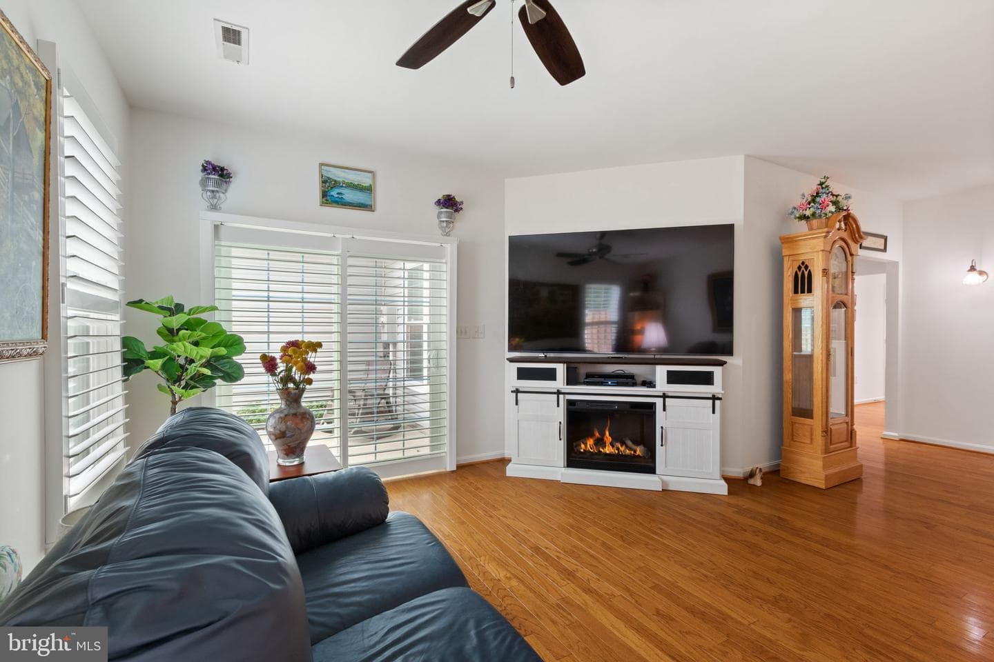 9515 Airdrie Lane photo 13