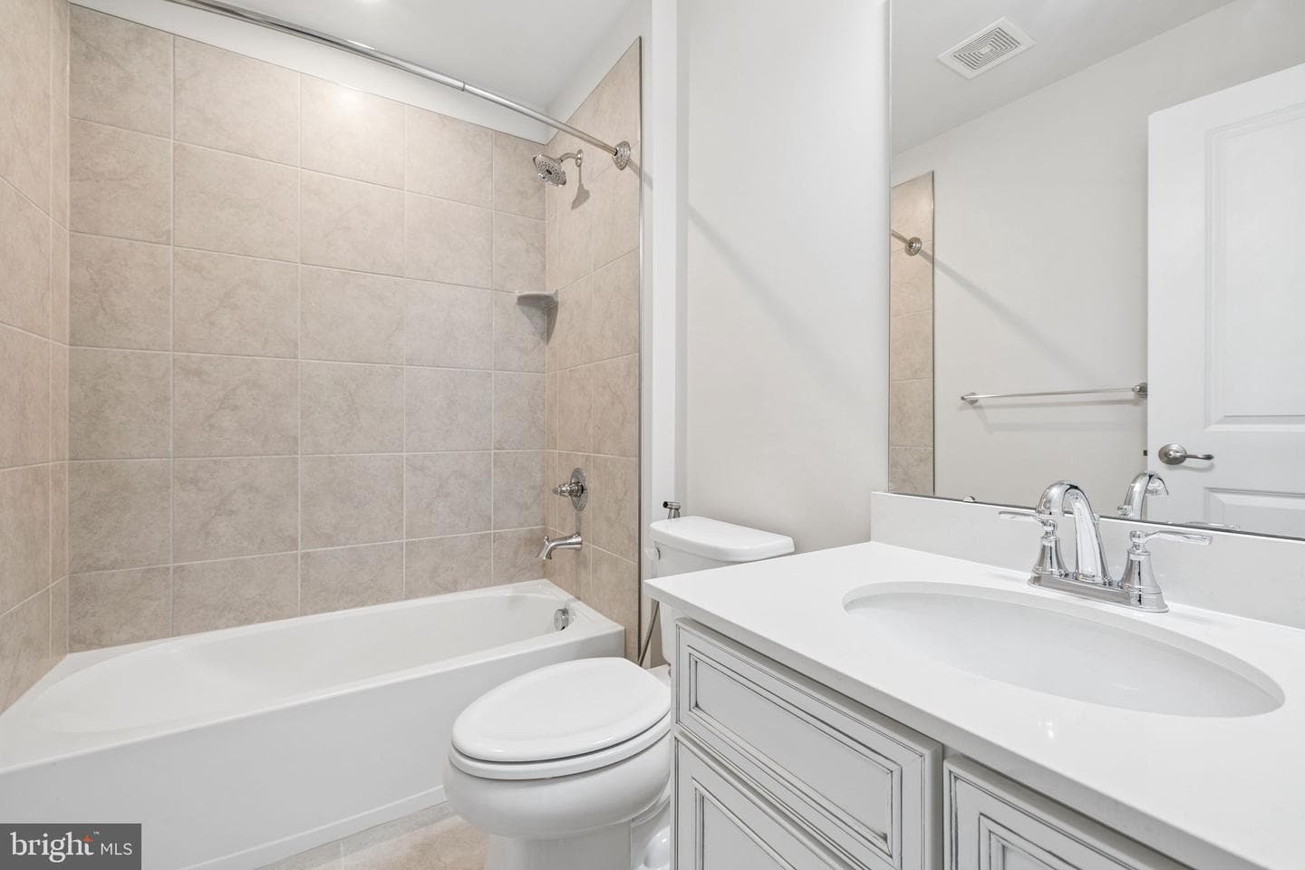 8905 Maple Run Drive photo 32