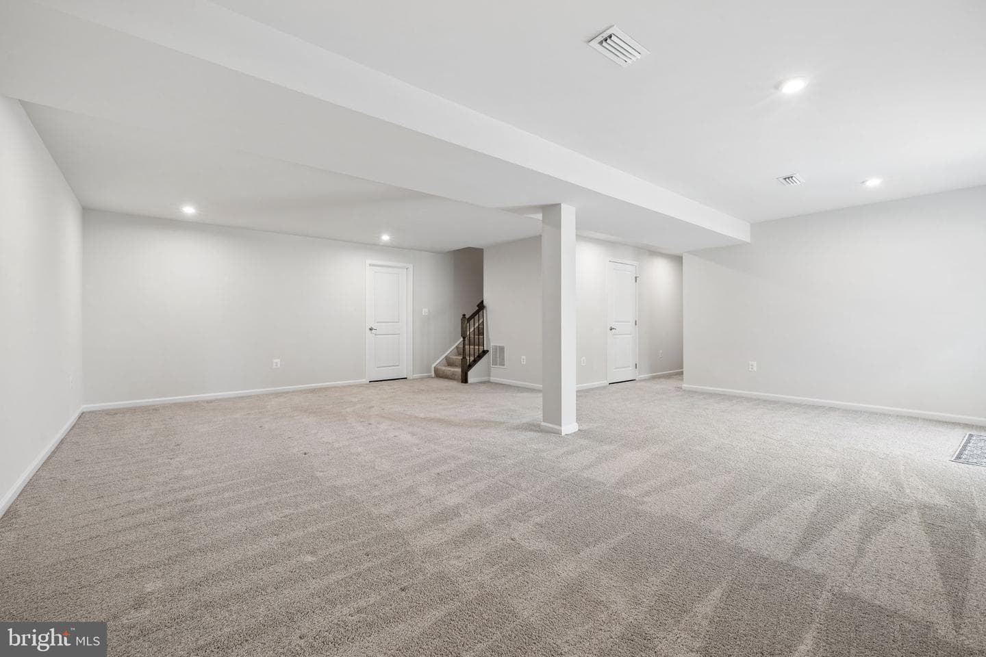 8905 Maple Run Drive photo 43