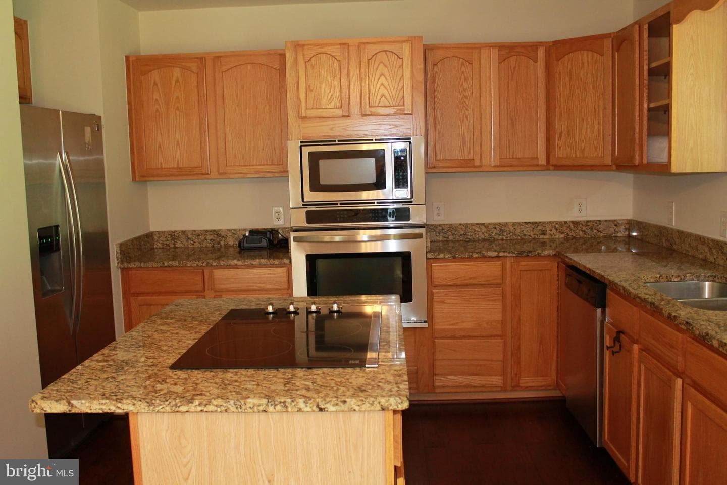 8531 Livingston Court photo 45