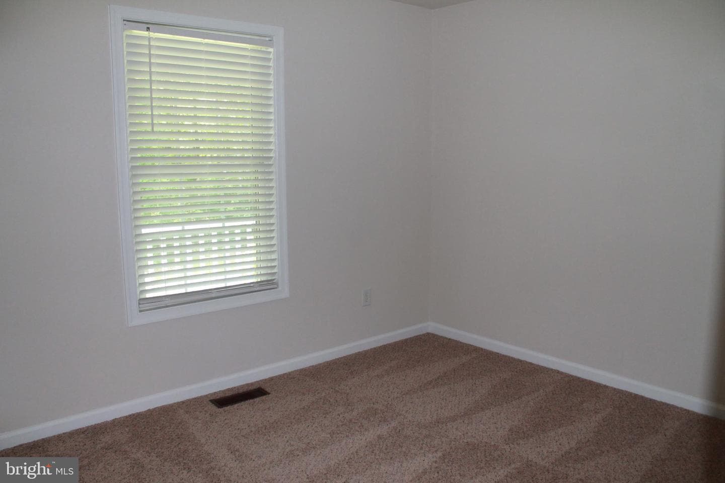8531 Livingston Court photo 51