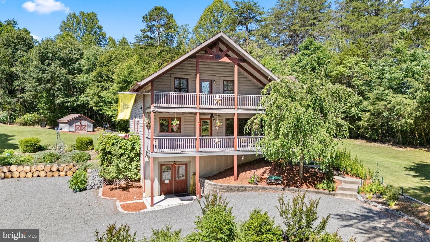 16020 Carrington Court, Mineral