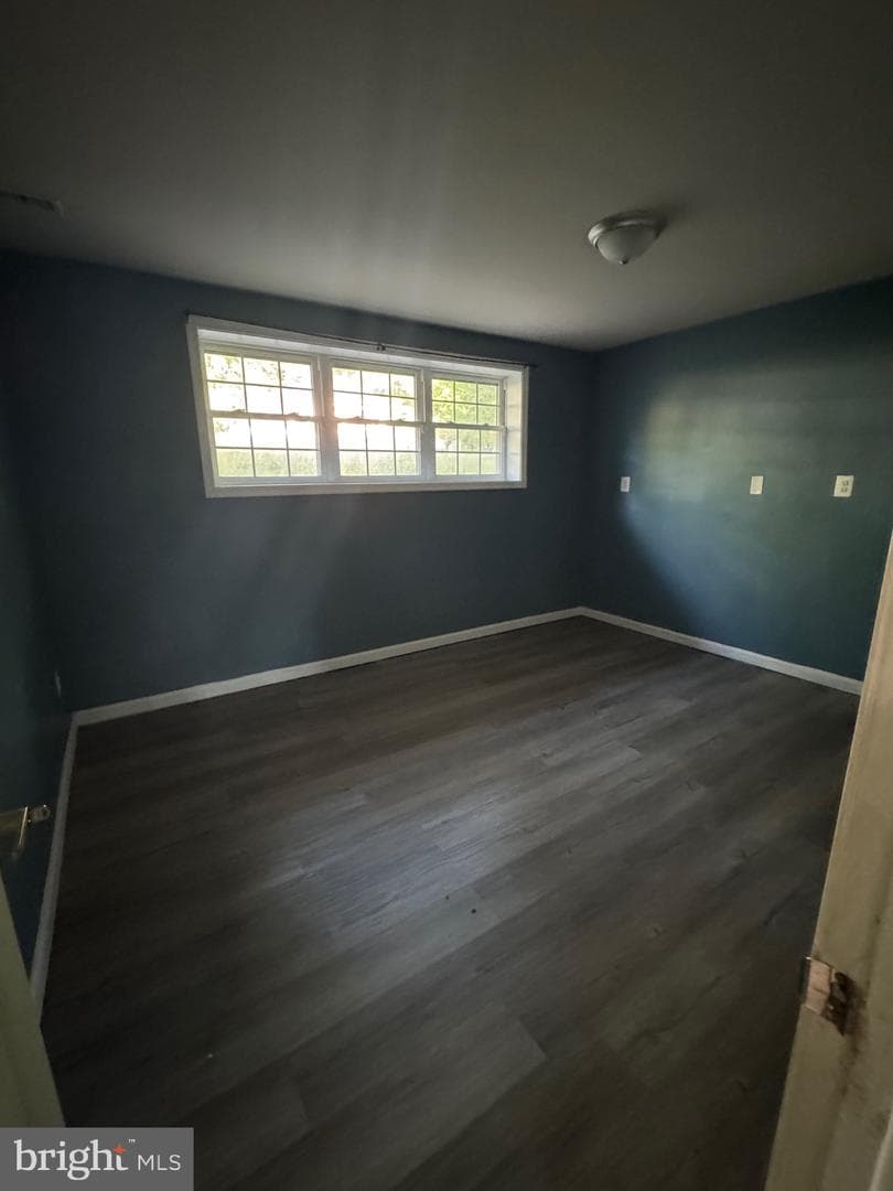 414 Cleveland Court photo 2