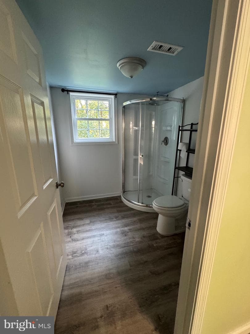 414 Cleveland Court photo 4