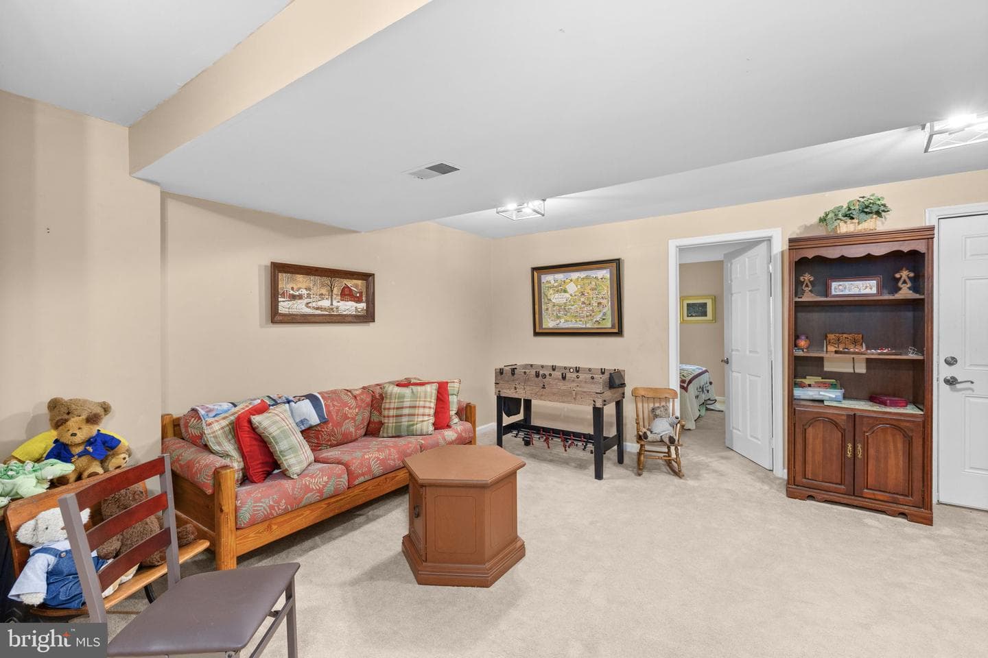 9609 Becker Court photo 40