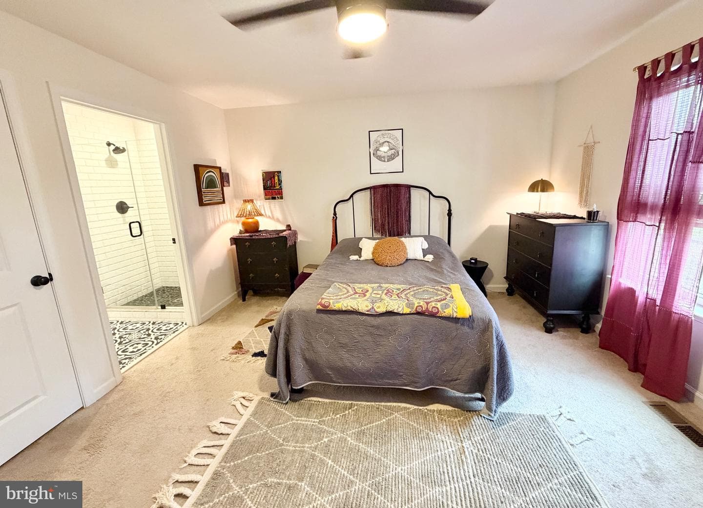 9807 Robert E Lee Drive photo 16